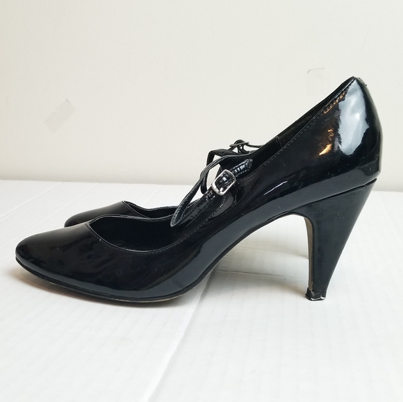 ALDO Patent Leather Retro Mary Jane Heels - Picture 5 of 11